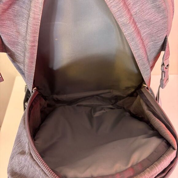 The North‎ Face Grey Surge Unisex Large Backpack main image 5